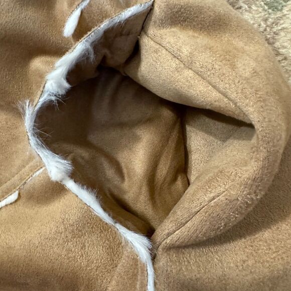 Onetheland Faux suede camel waterfall vest with white faux fur lining NWOT M - Picture 10 of 15